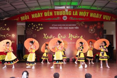 TRƯỜNG TIỂU HỌC NAM TIẾN TỔ CHỨC CHƯƠNG TRÌNH TRẢI NGHIỆM “XUÂN QUÊ HƯƠNG”